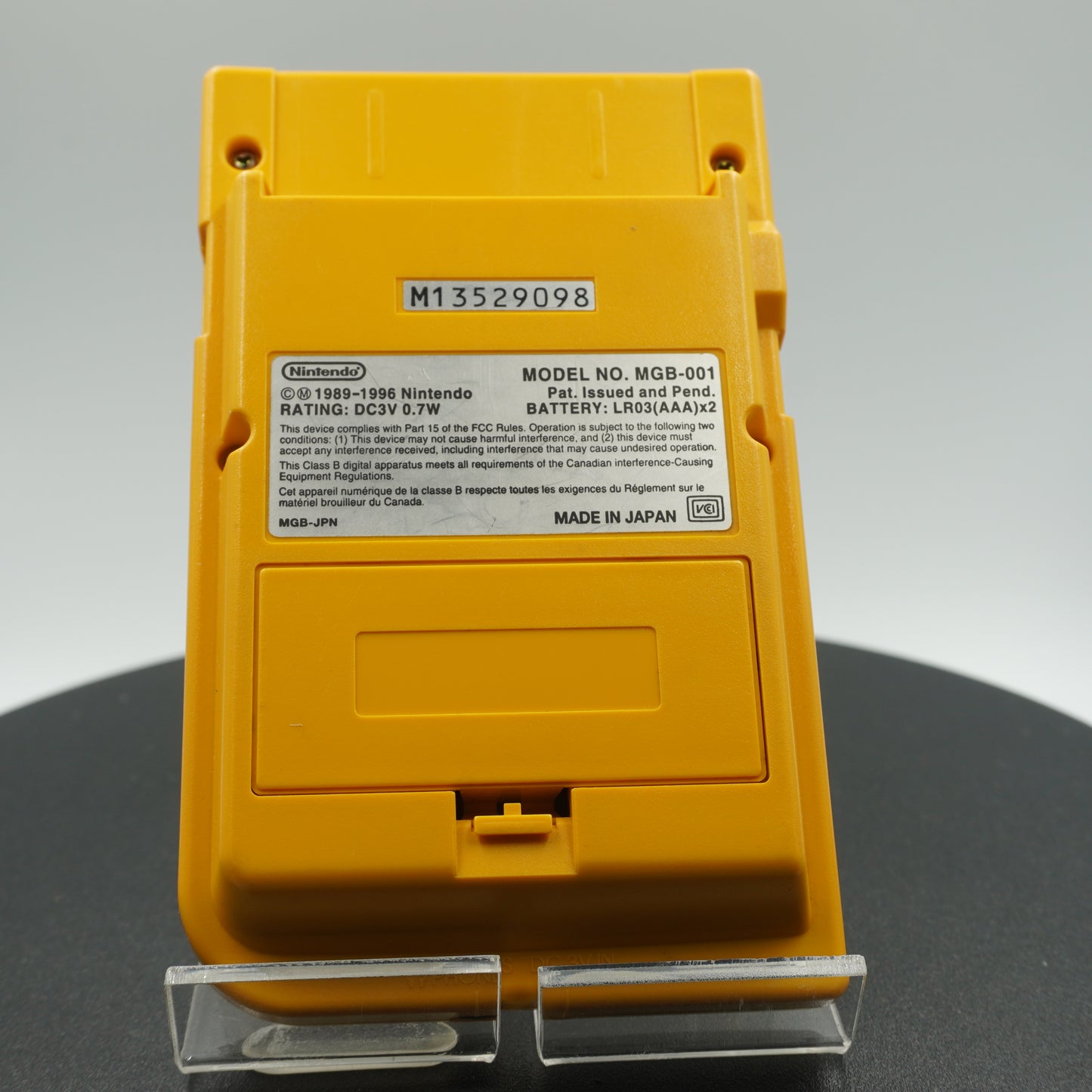 Game Boy Pocket Yellow (GBP-16805) - 1996 Japan